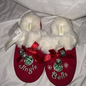 NWT Capelli New York Red Jingle Bell Faux Fur Slippers XS